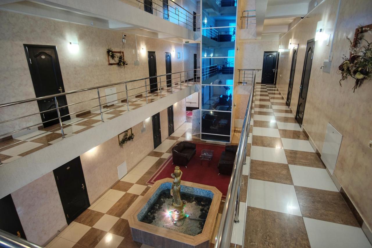 Hotel Oasis Szocsi Kültér fotó