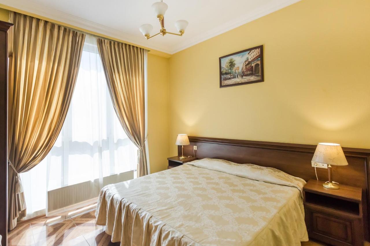 Hotel Oasis Szocsi Kültér fotó